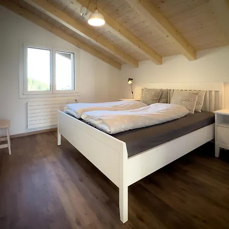 Bunder - Dg Appartement-fewo- Bad- Wc- 3 Schlafraeume By Interhome *